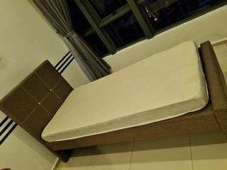 (Category: ) located in . Submitted by bktang92 (Listing ID 1104639829, Image 1). Description: .