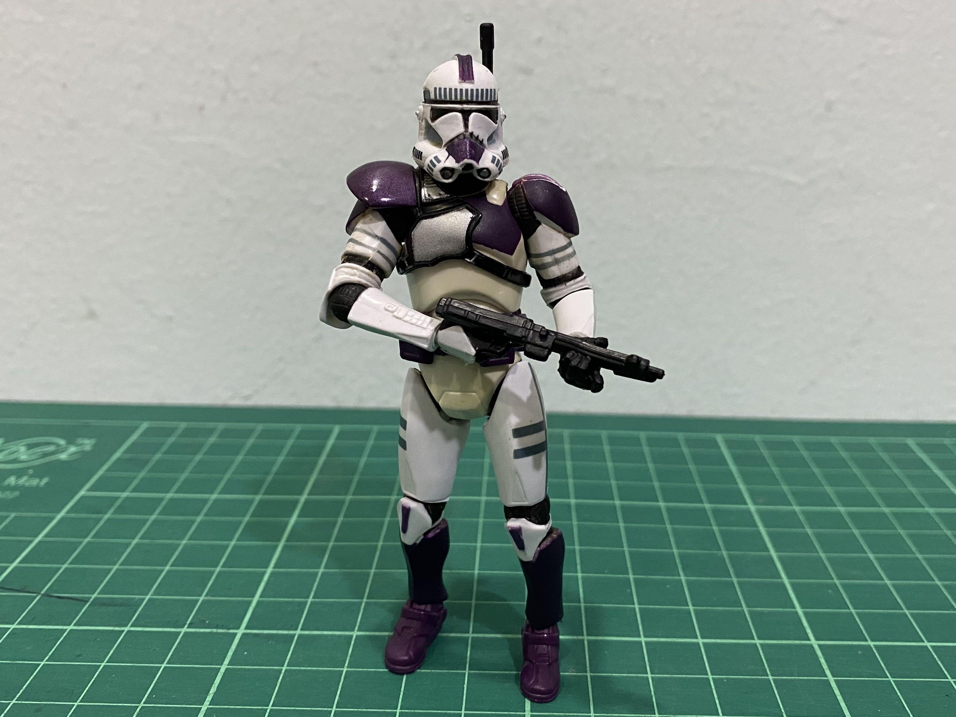 Star Wars Clone Trooper Purple 187th Attack Battalion 3.75 Inch Action Figure