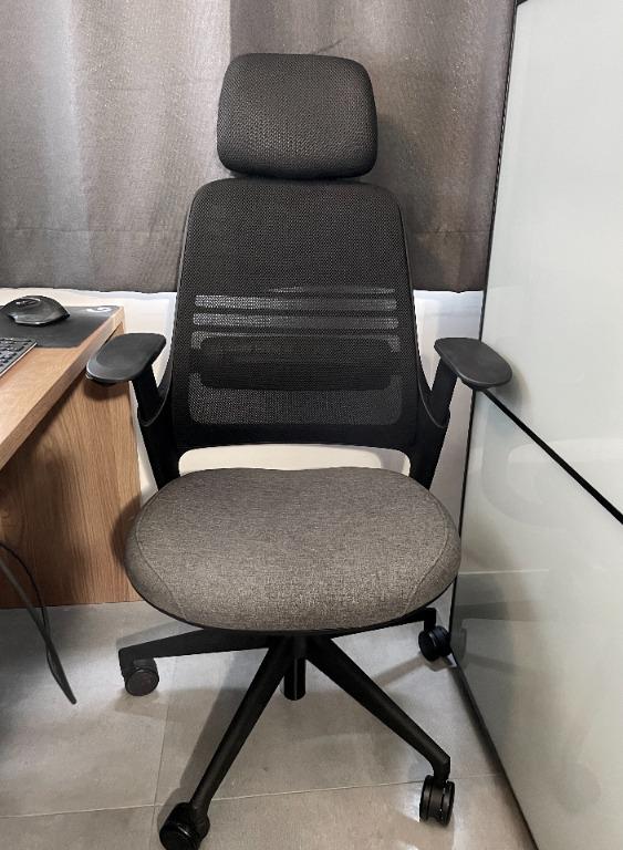 Steelcase Series 1 Office Chair, 傢俬＆家居, 傢俬, 椅子 Carousell
