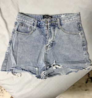 (Category: ) located in . Submitted by jolzzz (Listing ID 1104651573, Image 1). Description: .