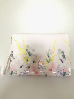 （分類：）位於 。 由 kavr123 提交（商品編號 1104552952，圖片 1）。簡介： 。