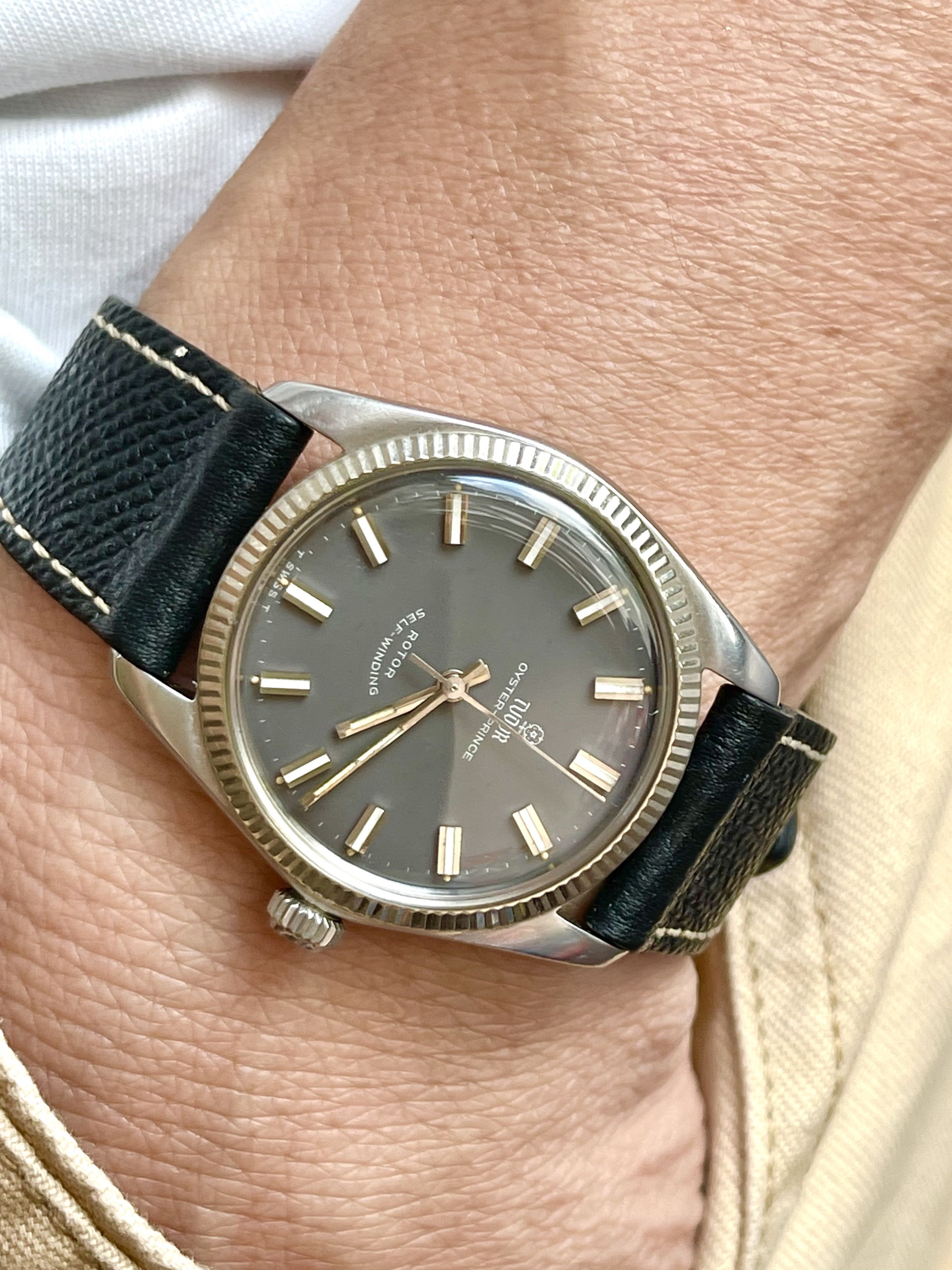 Tudor prince 2025 small rose