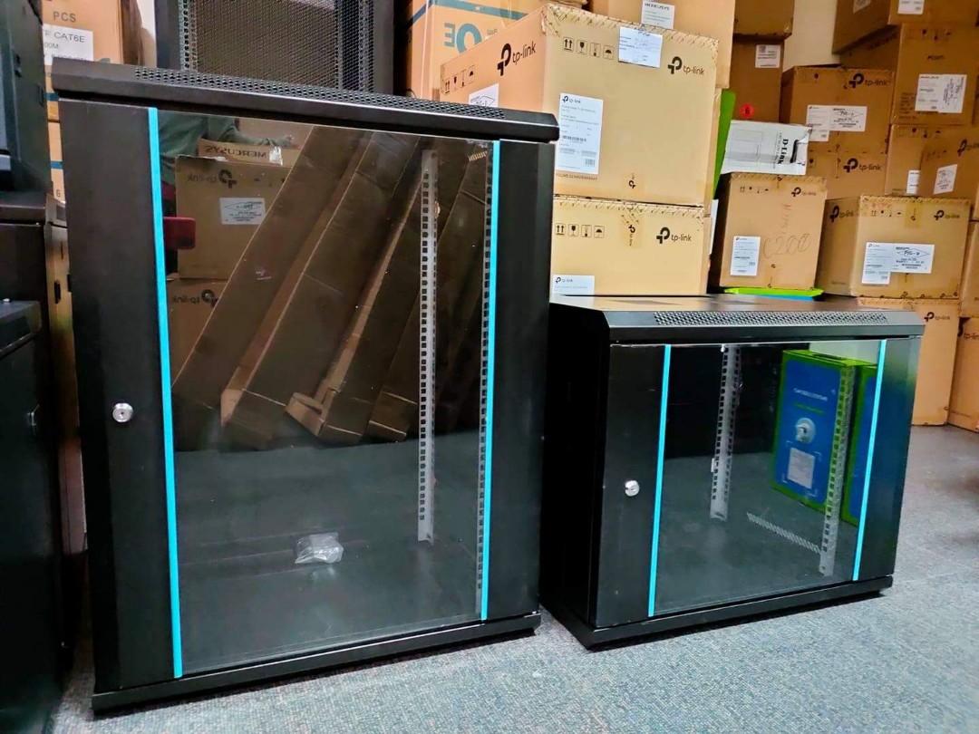 WALLMOUNTED SERVER RACK | DATA CABINET (Category: Networking) located in Pasig City. Submitted by fjEgangan (Listing ID 1104526912, Image 3). Description: Details: ✅ 2 Slot for Exhaust ✅ Removable Side Panel ✅ Glass Front Panel with Key ✅ Top and Bottom removable slot for cable management ✅ 4 mounting rails **** Add Ons Accessories **** ⭐ Exhaust Fan = 400.00 ⭐ PDU 6 Slots Plastic = 600.00 ⭐ PDU 8 Slots Plastic = 800.00 ⭐ PDU 8 Slots Metal = 1200