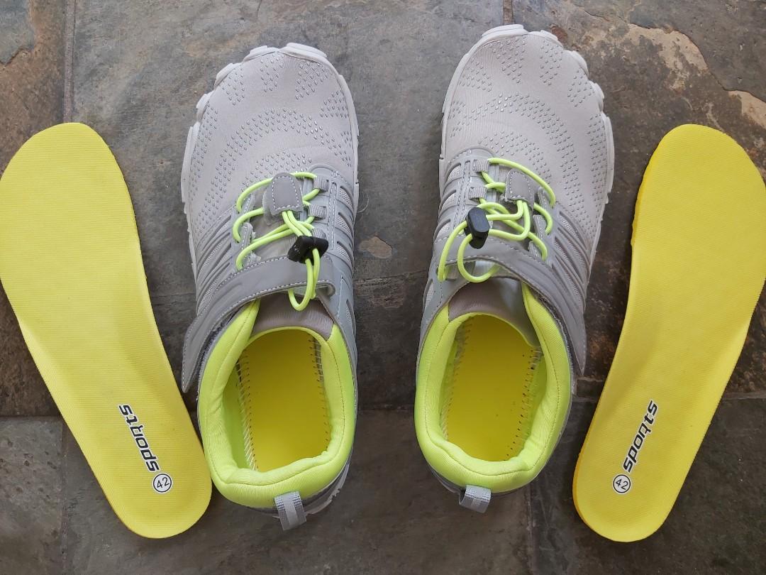 Whitin store trail shoes