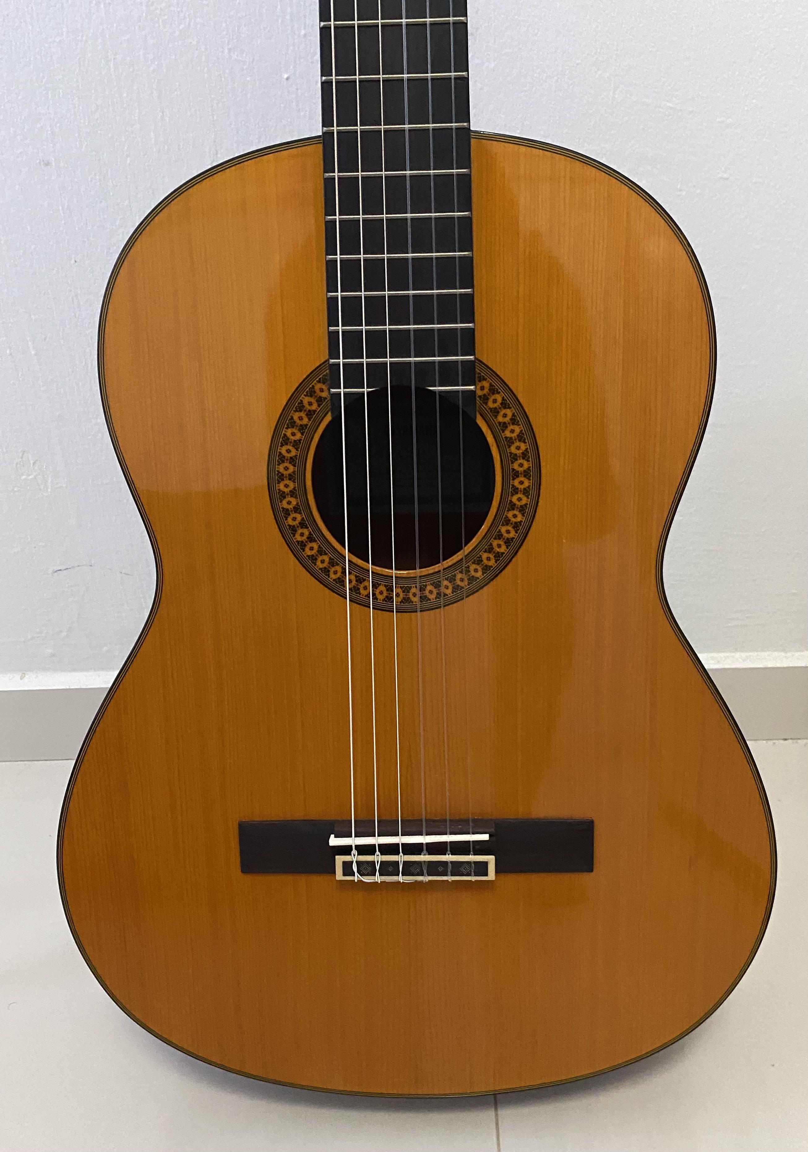 Yamaha C80 Classical Guitar, Hobbies & Toys, Music & Media, Musical ...
