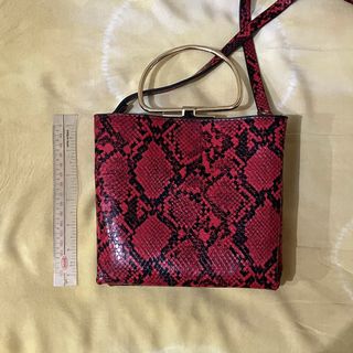 (Category: ) located in . Submitted by yyyaaa_ (Listing ID 1104702886, Image 1). Description: .