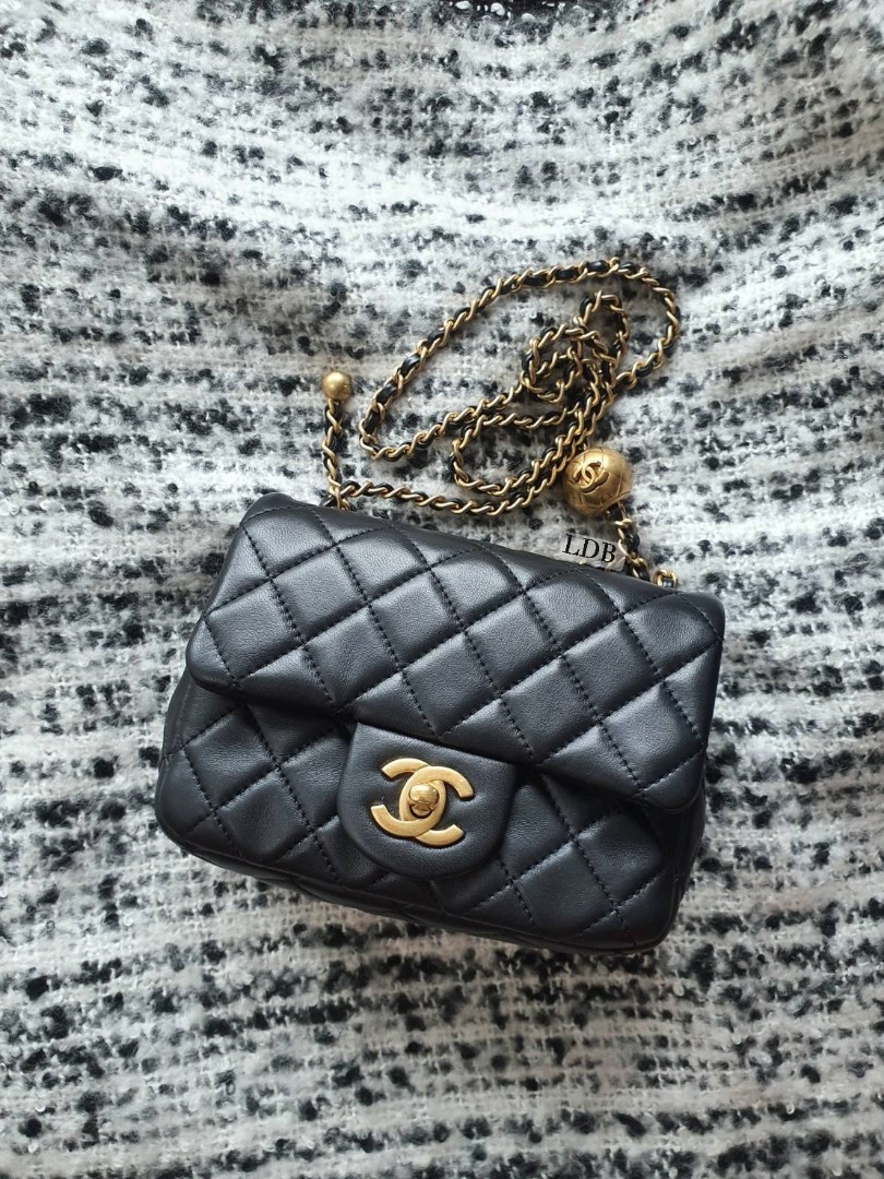 myluxurydesignerbranded - Excellent Like New Authentic Chanel Classic Jumbo  Pearly Champagne Caviar Gold Hardware Flap Hardware Flap Bag series 16 with  RM16,xxx only!