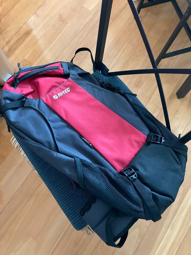 Back pack （分類：其他運動配件）位於 Hong Kong。 由 jeramdas 提交（商品編號 1108285767，圖片 1）。簡介： 。