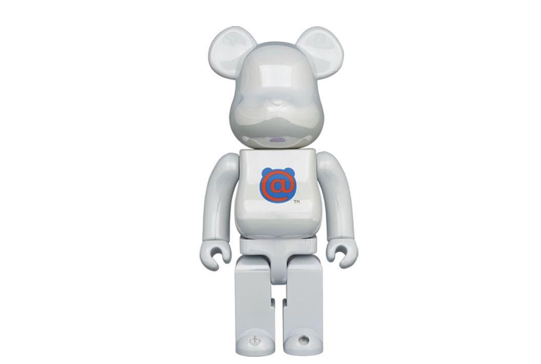 A BATHING APE® 28th ANNIVERSARY BE@RBRICK 400% / 1000