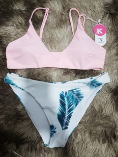 (Category: ) located in . Submitted by henneseycloset (Listing ID 1108341378, Image 1). Description: .
