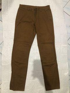 Celana Chino