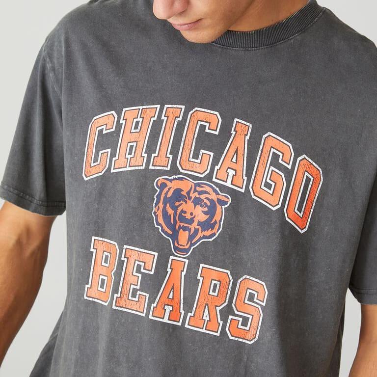 COTTON ON // Chicago Bears, Men's Fashion, Tops & Sets, Tshirts & Polo  Shirts on Carousell