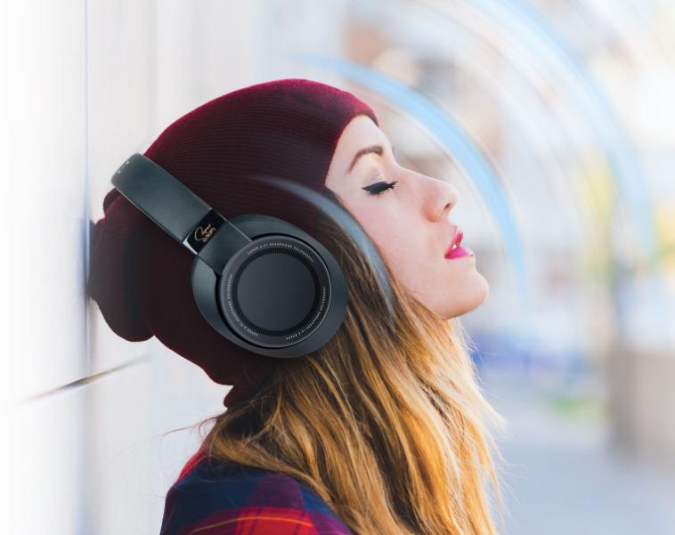 Creative SXFI AIR Headphones Bluetooth with Microphone