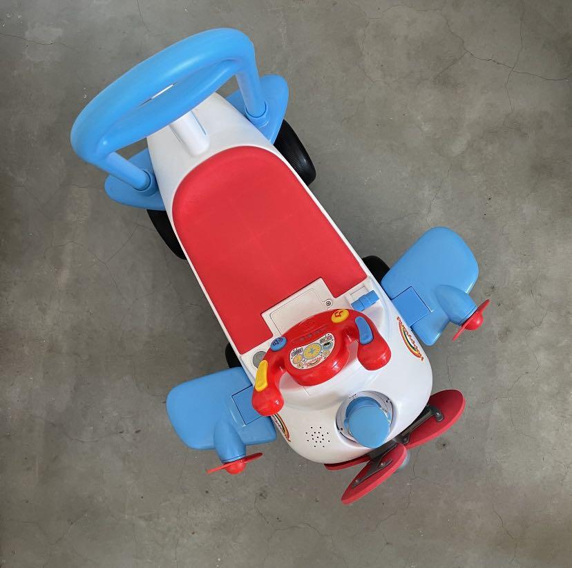 Happyland activity new arrivals plane ride on