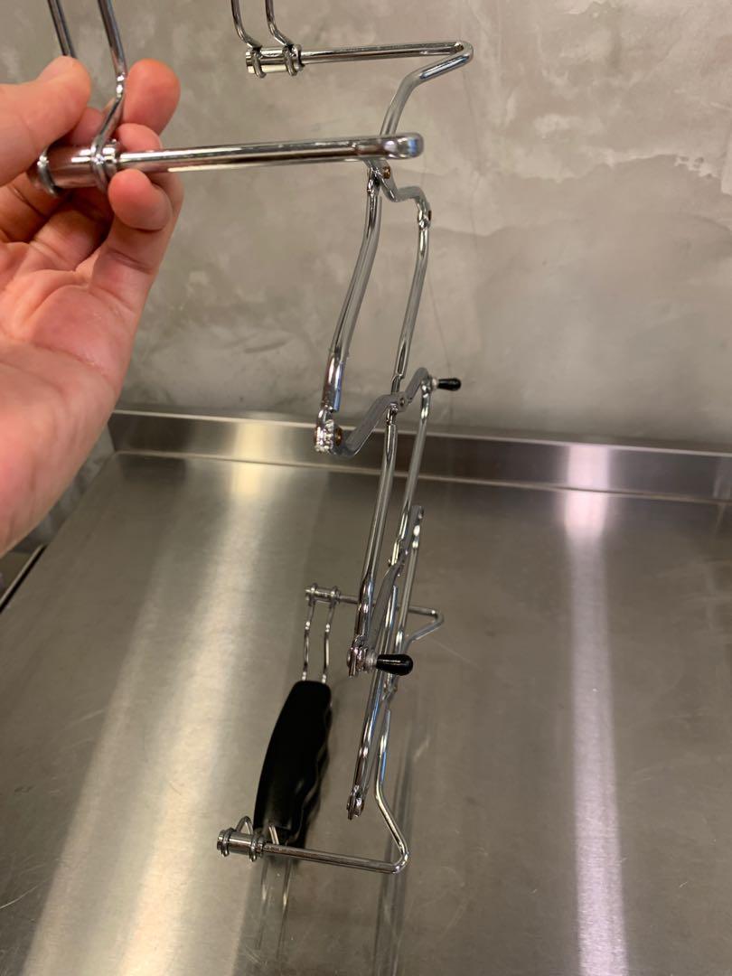 Expanding Trivet/Hot Plate/Casserole Dish Holder, Furniture & Home Living, Kitchenware