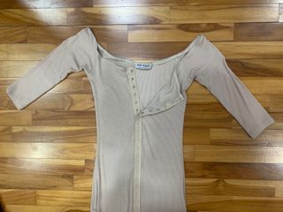 (Category: ) located in . Submitted by trendiestclothes (Listing ID 1108330528, Image 1). Description: .