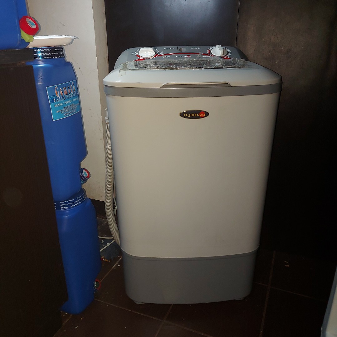 Fujidenzo single tub washing machine 6.8kg, TV & Home Appliances