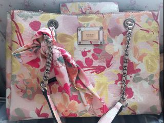 (Category: ) located in . Submitted by aryanne (Listing ID 1108296091, Image 1). Description: .