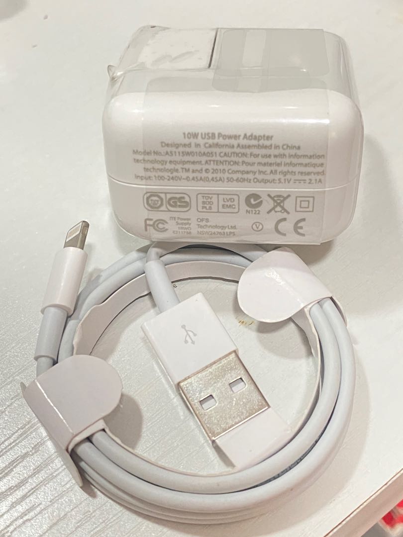 iPhone iPad charger 10 watts adapter and lightning cable, Mobile Phones