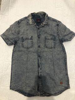 Kemeja Denim