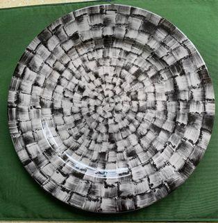 Large Black and White Serving Platter x 12 inches diameter