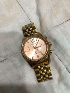 (Category: ) located in . Submitted by ashteeaa (Listing ID 1108474661, Image 1). Description: .