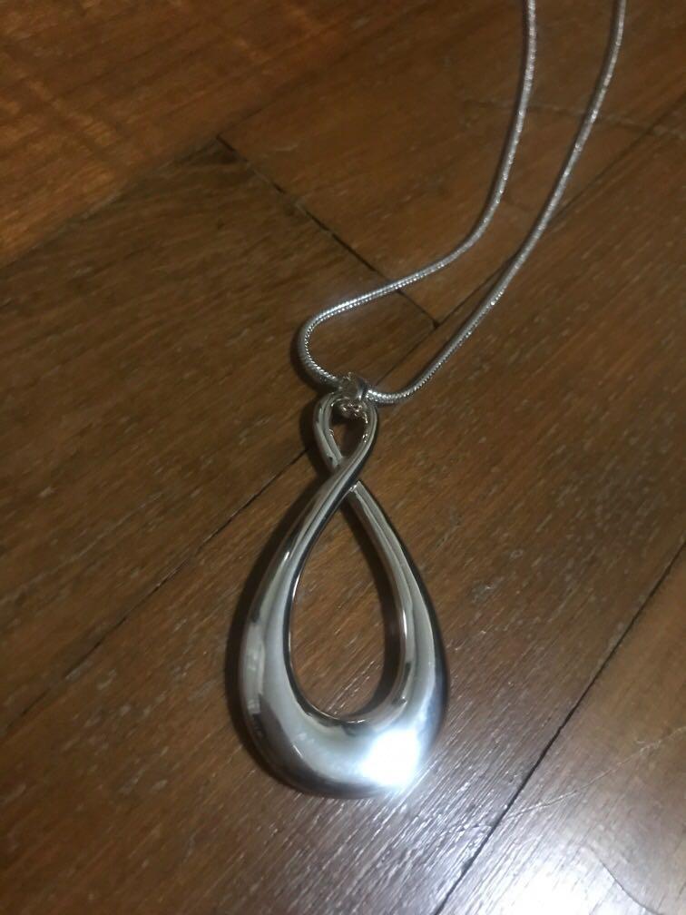 Dana top buchman necklace