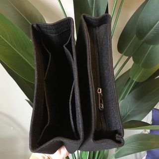 (Category: ) located in . Submitted by preloved_bysns (Listing ID 1108481434, Image 1). Description: .