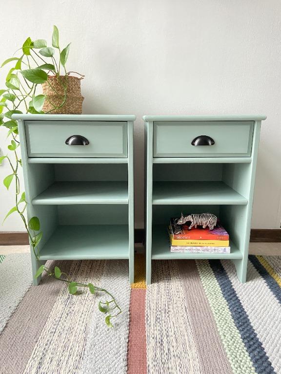 mint bedside table