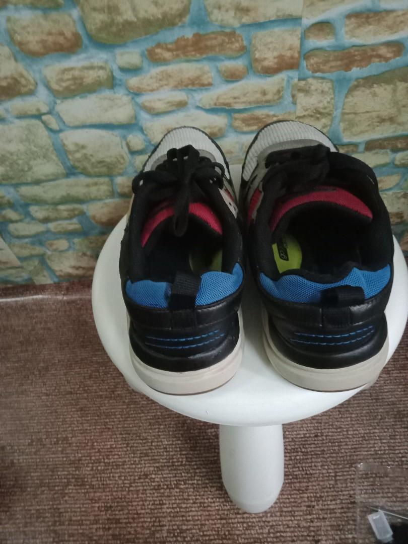 Skechers hot sale size 6.5