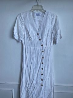 (Category: ) located in . Submitted by stylizedcloset (Listing ID 1108349401, Image 1). Description: .