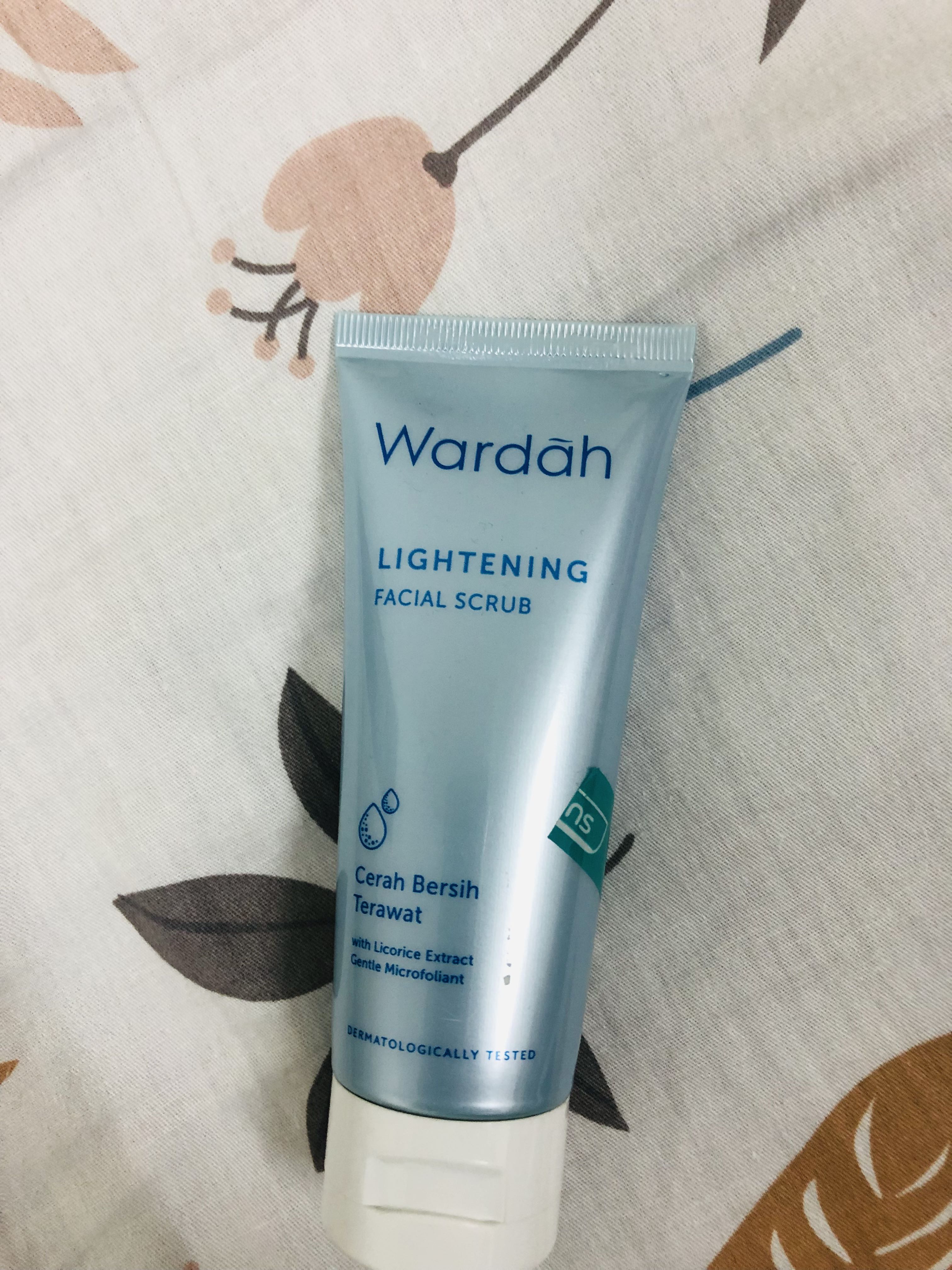Wardah sales facial scrub