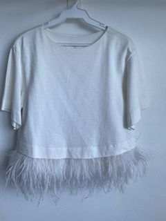 (Category: ) located in . Submitted by stylizedcloset (Listing ID 1108346458, Image 1). Description: .