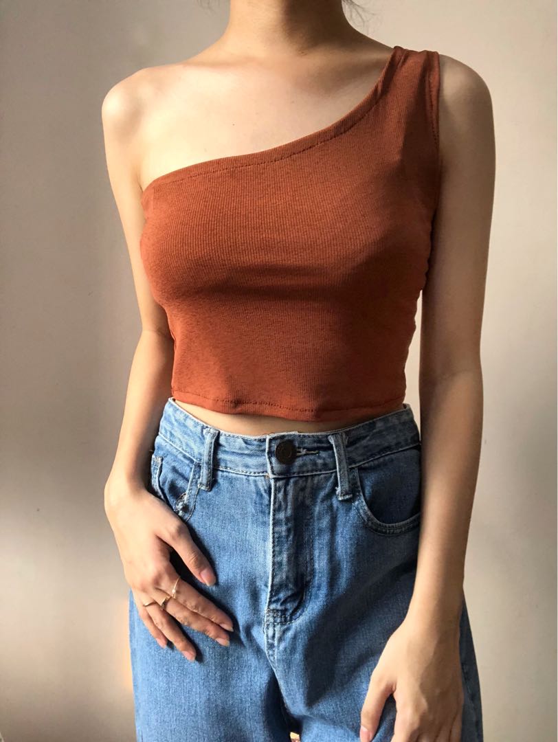 ZARA ONE SIDE SLEEVELESS TOP Women s Fashion Tops Others Tops
