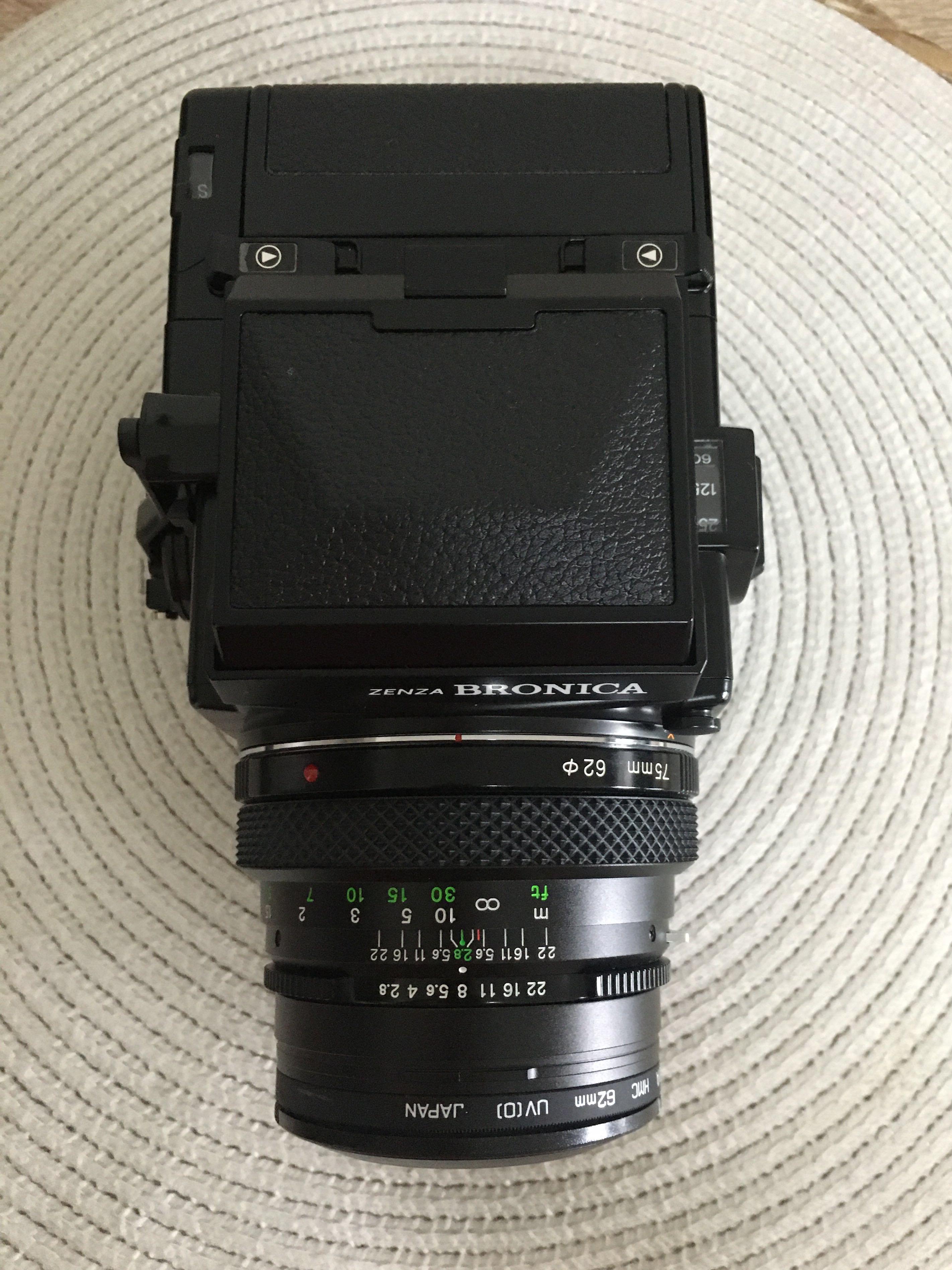 Appareil Photo Bronica ETRSI Avec Objectif PE50mm – Moyen Format 4,5x6 – Complet Et Accessoires