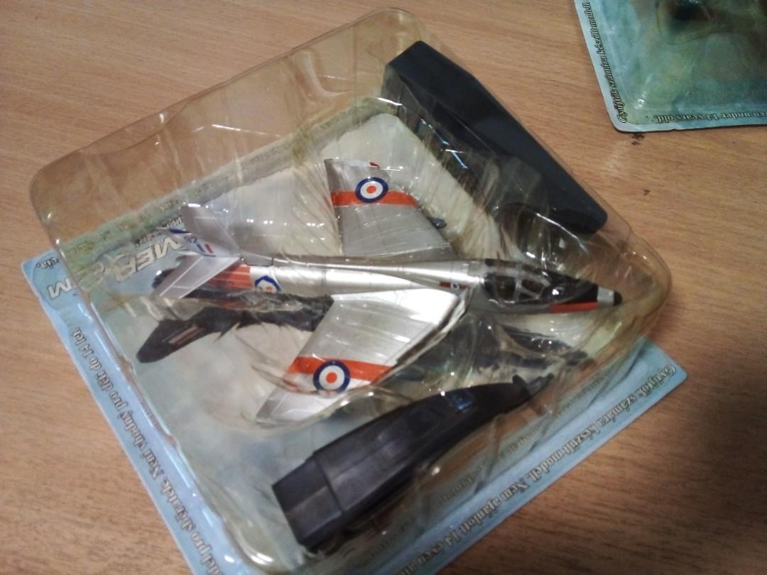 1100 / 1144 aircraft display models for sale, Hobbies & Toys, Toys