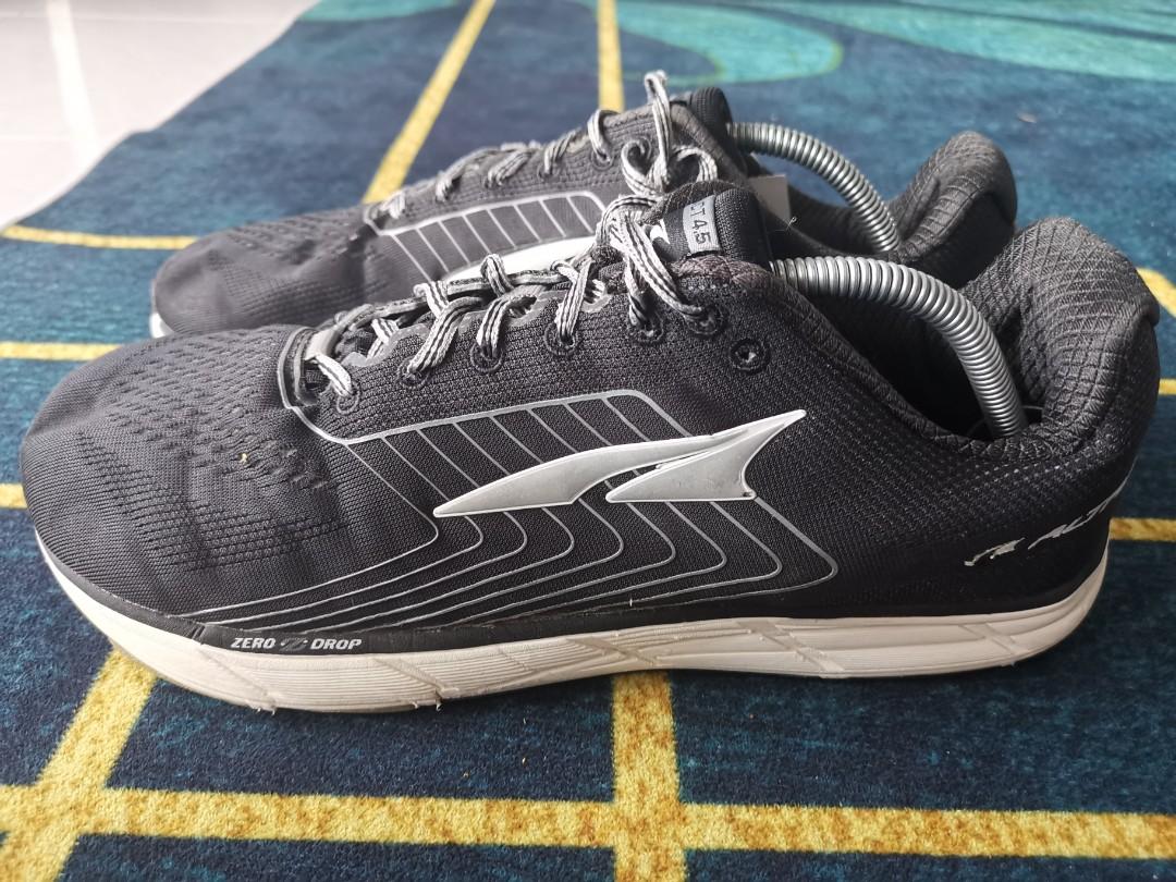 Altra Instinct 4.5 10UK Men s Fashion Activewear on Carousell