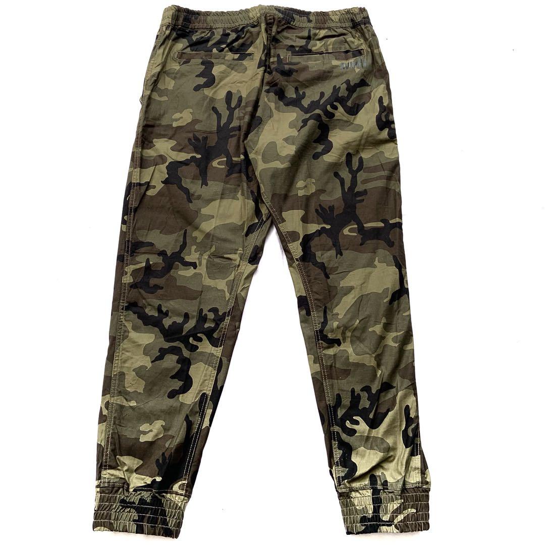 Avirex Camo Jogger Pants, Fesyen Pria 