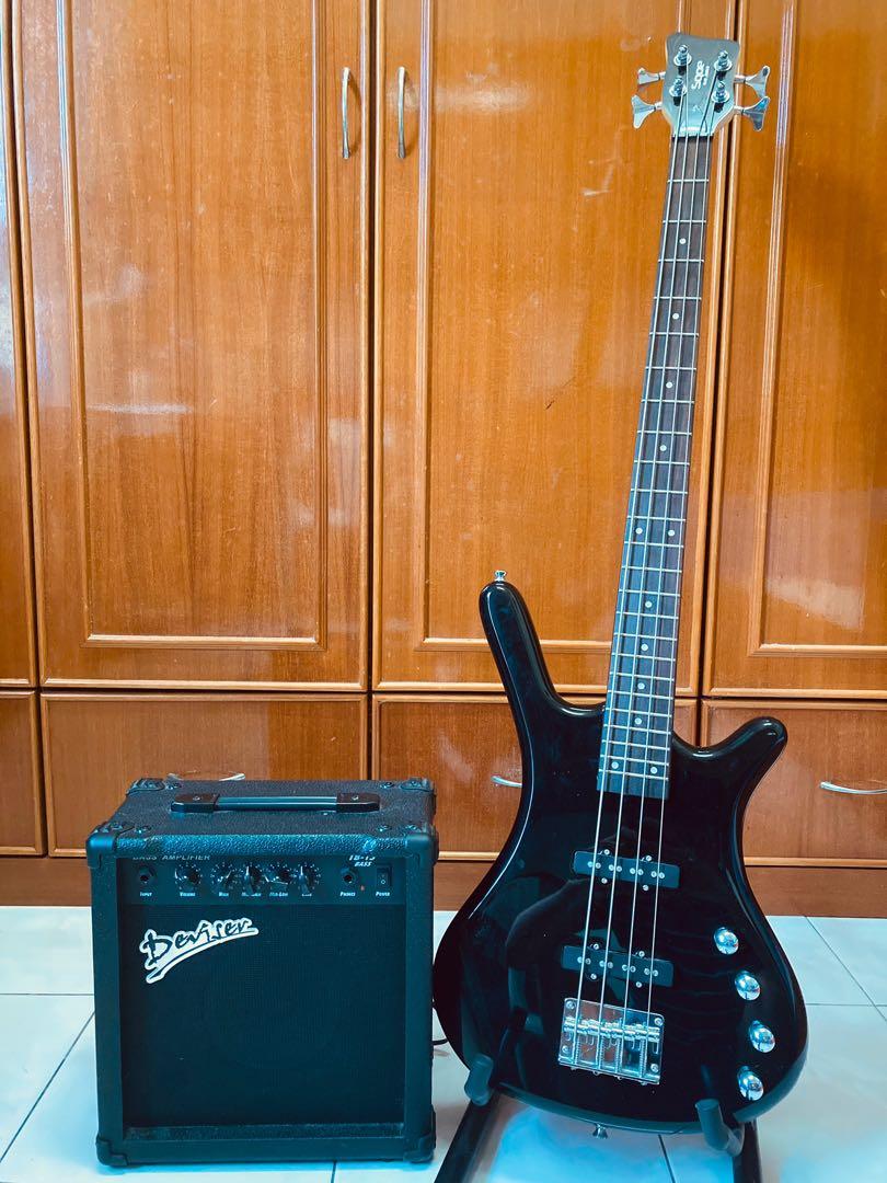 Bass Guitar Sqoe with Amp