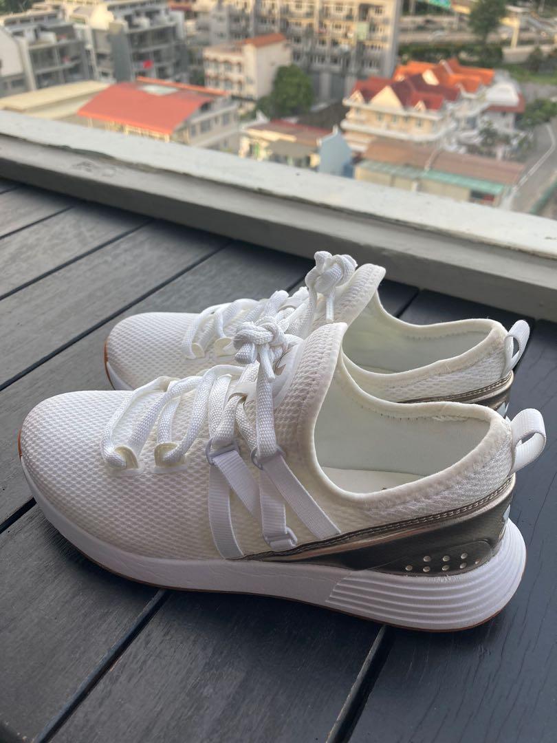 White and discount gold tennis shoes