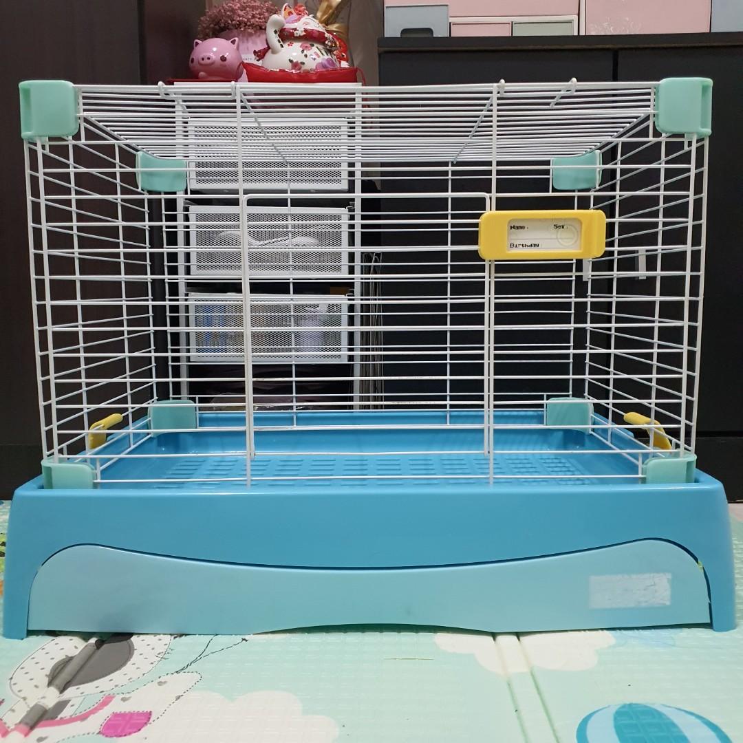 Alice rabbit cage top