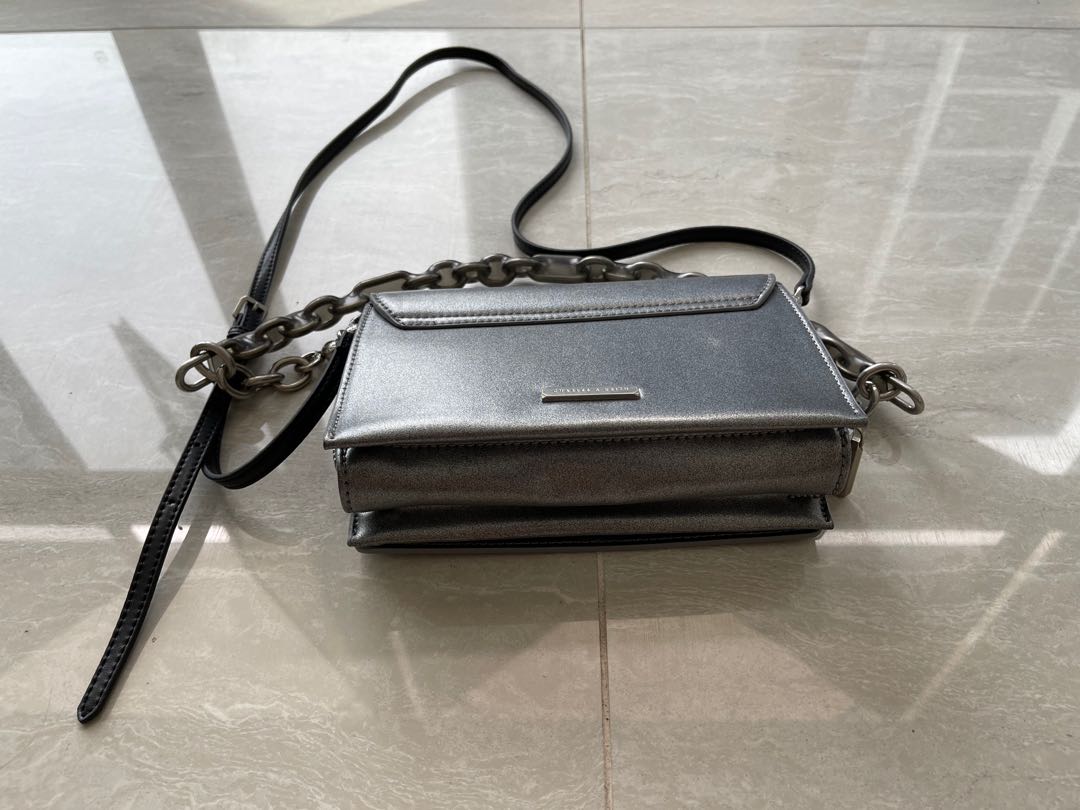 charles and keith slouchy sling bolsa
