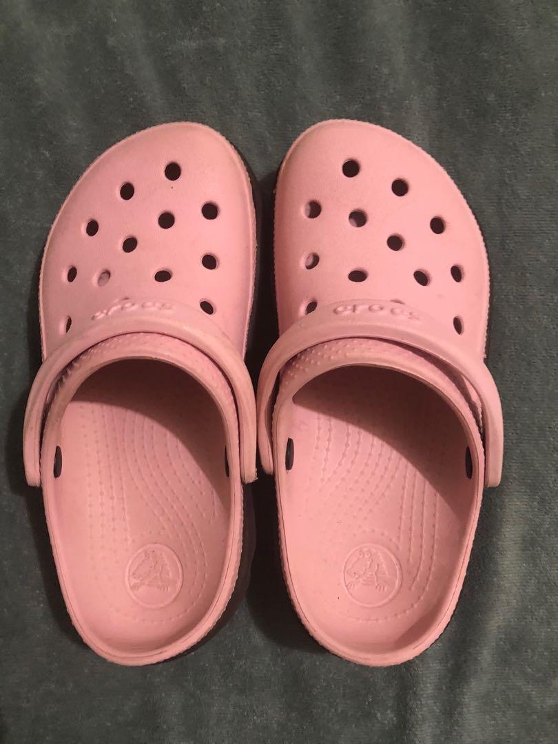 salmon color crocs