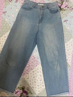 (Category: ) located in . Submitted by tyradanish (Listing ID 1108566031, Image 1). Description: .
