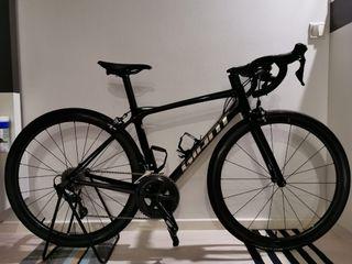 Giant Defy Advanced Pro 2 21 Sports Equipment Bicycles Parts Bicycles On Carousell Giant Defy Advanced Pro 2 21 Sports Equipment Bicycles Parts Bicycles On Carousell