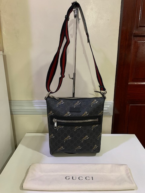 Gucci tiger bag sale mens
