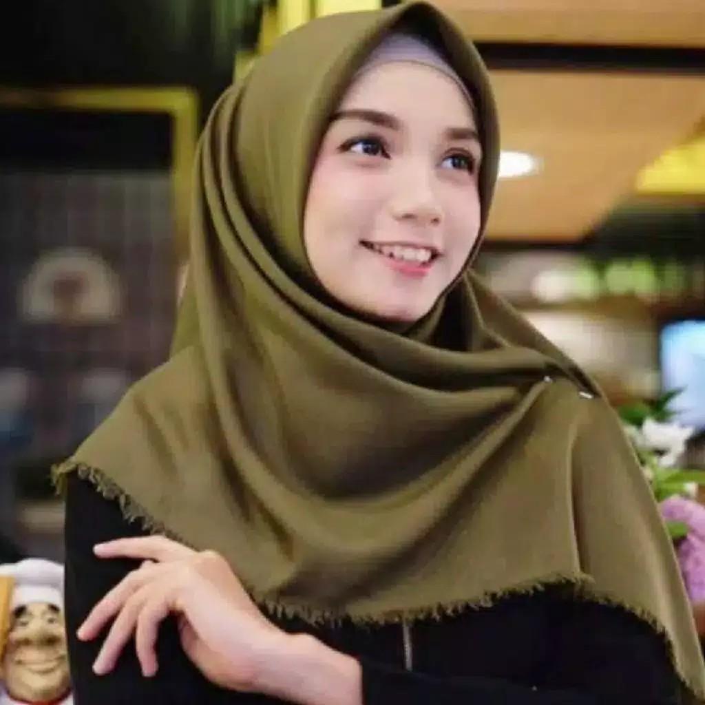 Hijab Saudia Rawis Jilbab Segi Empat Square Bella Bela Diamond