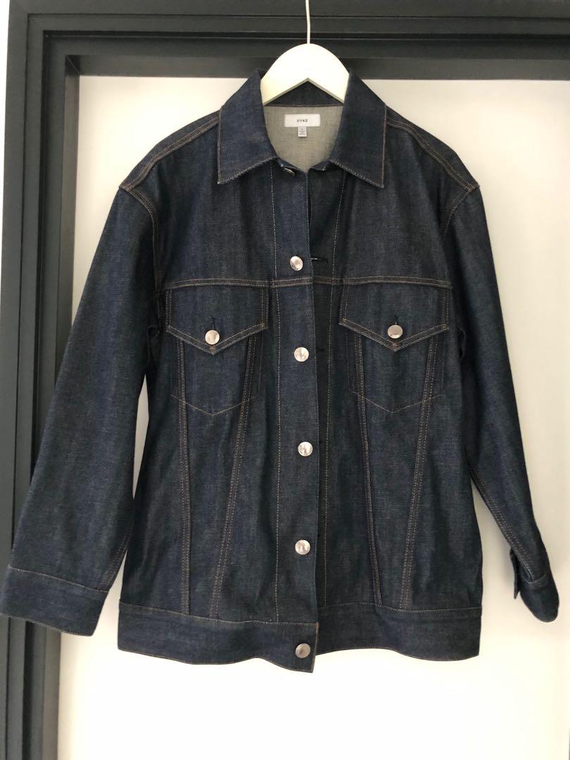 HYKE Big fit denim jacket 牛仔褸, 女裝, 外套及戶外衣服- Carousell