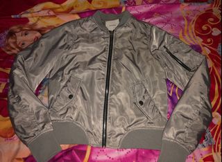 (Kategori: ) berada di . Dikirim oleh ul_stuff (ID iklan 1108569479, Gambar 1). Deskripsi: .