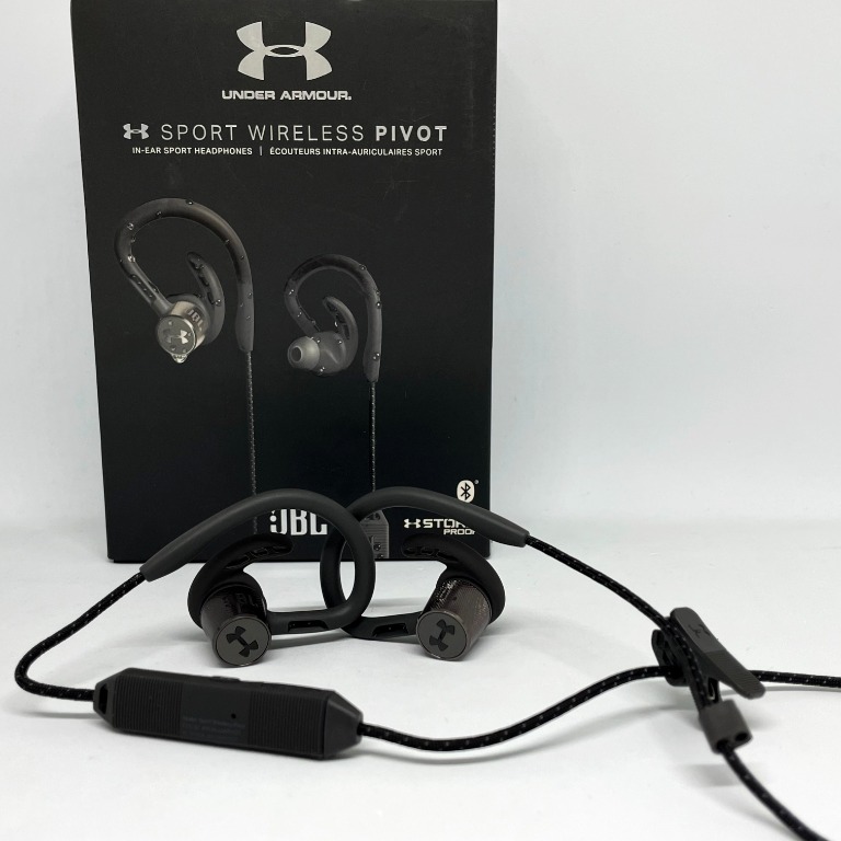 Jbl under armour pivot top